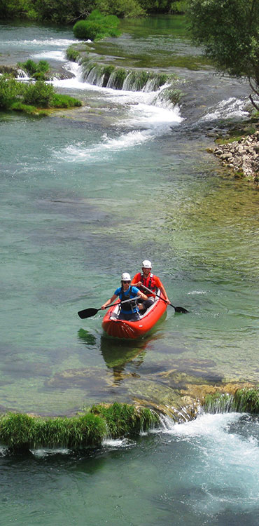 Location de canoë, descentes de l'Hérault en canoë et kayak à Laroque près de Saint-Guilhem-le-Désert